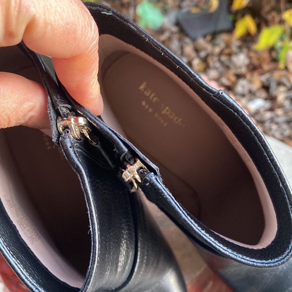 KATE SPADE Thatcher Twistlock Mini Pebble Leather Ankle black Boots SIZE 10 B ๐ค๐ค - Picture 10 of 12